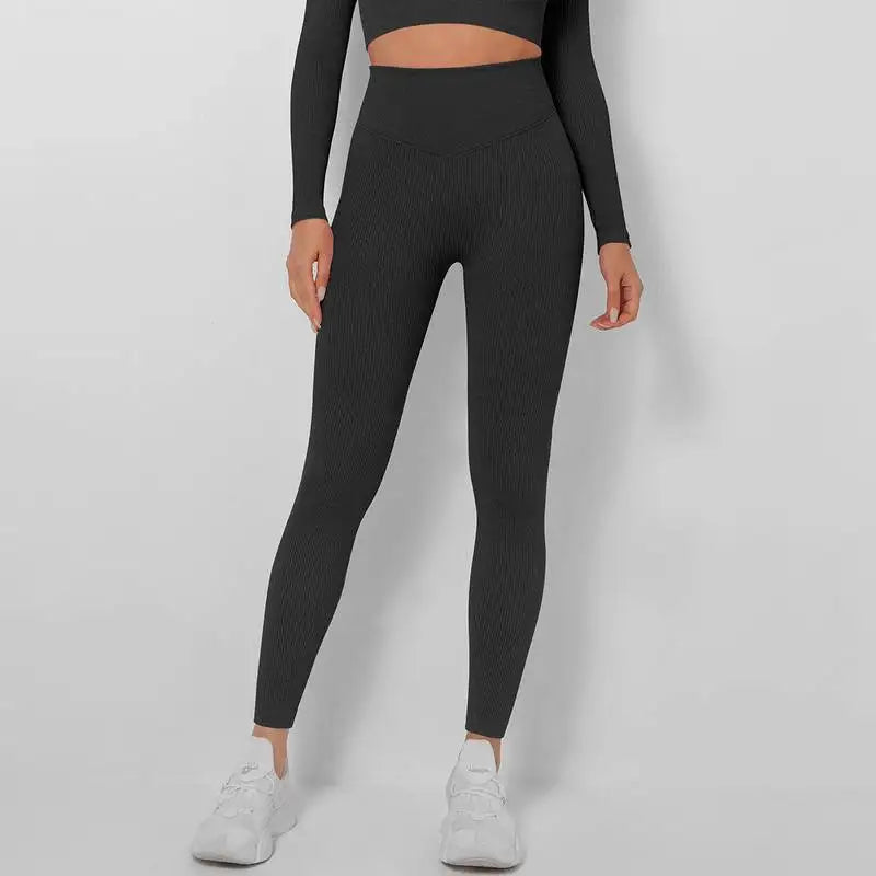 PACE High-Waist Sportleggings: Sportlich-Elegantes Design mit Booty-Lifting für Optimale Performance