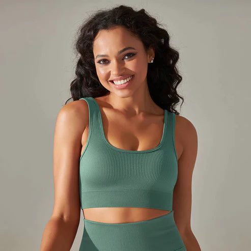 Hera Seamless Gymwear Yoga Set: Stilvoller Sport BH und Booty-Lifting Shorts für Yoga und Fitness