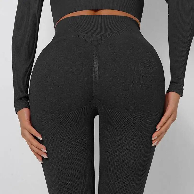 PACE High-Waist Sportleggings: Sportlich-Elegantes Design mit Booty-Lifting für Optimale Performance