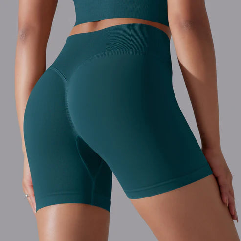 Fitness Fusion: Sportliches Dreier-Set mit Top, Shorts und langer High-Waist Sportleggings