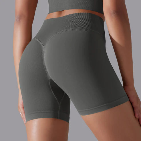 Fitness Fusion: Sportliches Dreier-Set mit Top, Shorts und langer High-Waist Sportleggings