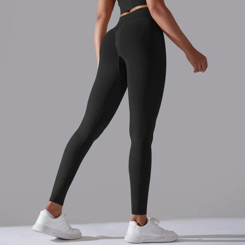 Fitness Fusion: Sportliches Dreier-Set mit Top, Shorts und langer High-Waist Sportleggings